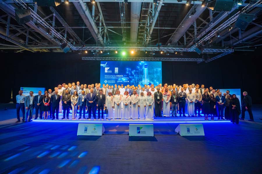 image-1701334565-omanairports_inovativeconference_01.jpg